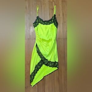 NBD Yellow and Green Asymmetrical Ruched Cocktail Dress BRAND NEW WITH TAGS 💕